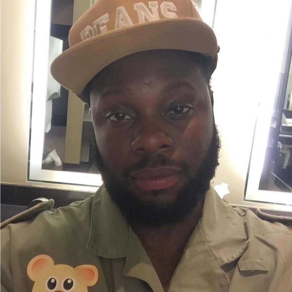 Meet your Posher, Chris beans